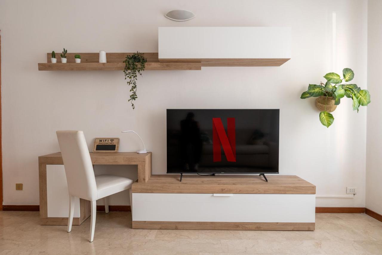 San Siro Big House Wifi Netflix Free Parking Apartment Milano Ngoại thất bức ảnh